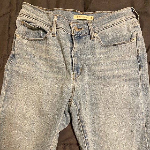 Levi’s Classic Straight Leg Jeans - Picture 3 of 5